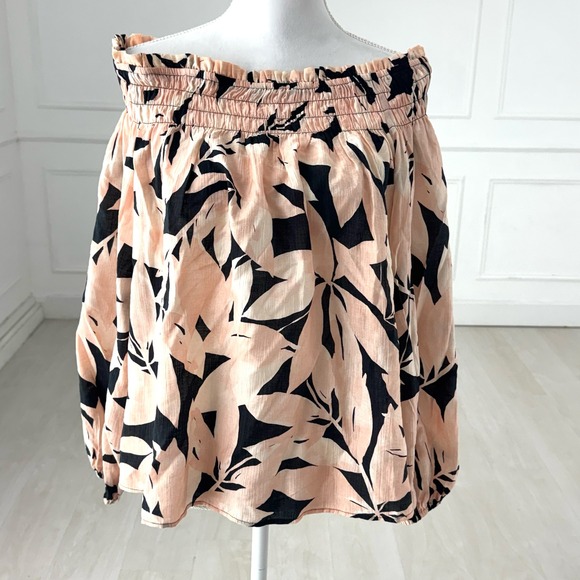 H&M Tops - H&M Womens XL Off The Shoulder Tropical Boho Airy Peasant Blouse Peach Black